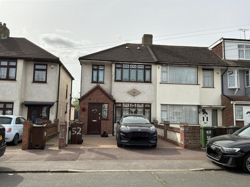 Victorian terraced house in West London surveyed by Gibsons Surveyors